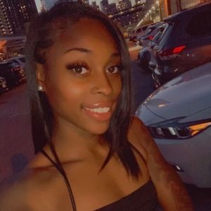 Meet your Posher, Jannaya